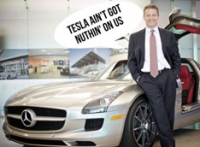 Представитель Mercedes потроллил Tesla в Нью-Йорке