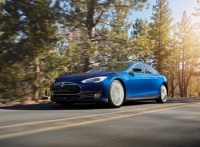 Tesla представила свой самый доступный электрокар