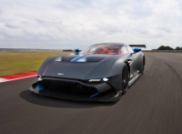 Aston Martin попросили сделать дорожный вариант трекового купе