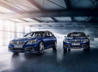 Alpina добавила мощности универсалу и седану BMW 5-Series