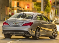 Mercedes обвиняют в 65-кратном превышении норм вредных выхлопов