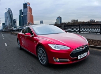 Tesla обеспечит Россию фирменными зарядными станциями