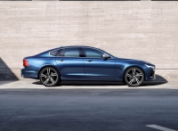Volvo принимает заказы на спортивный седан S90 R-Design