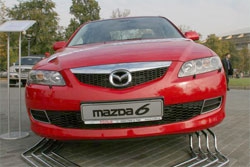 Mazda6 обновилась и похорошела
