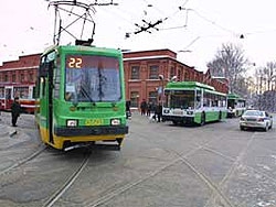 Автомобили и метро в столице заменит скоростной трамвай