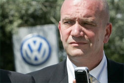 Рабочие концерна Volkswagen против завода в России