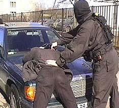 К поиску похищенных машин привлекут оперативников