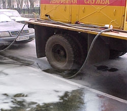 Московские дороги отмыли шампунем