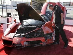 Комик разбил вдребезги редкую Ferrari Enzo