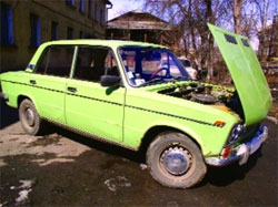 Угонщики воровали 