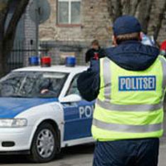 Эстонские гаишники задержали слепого водителя