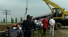 В Крыму перевернулся переполненный автобус

