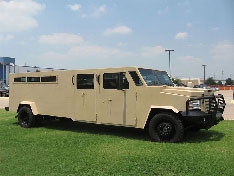 Hummer превратился в бронированный лимузин