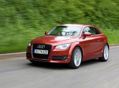 Audi скрывает дизайн своего компакта