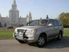 В столице угнан дорогой Lexus LX 470