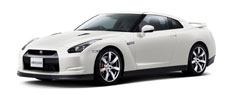 Суперкар Nissan сам снимает ограничения скорости