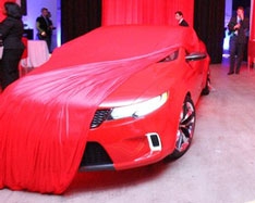 Kia KOUP предстала во всем красном