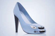 Opel Agila превратился в модельную обувь