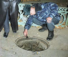 Запчасти с автогиганта утекали по сточным трубам