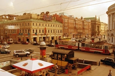 Невский проспект станет транзитным