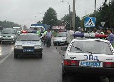 Милиционер едва не погубил двух старушек