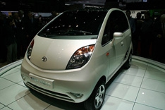 Tata Nano будет дороже и появится позже
