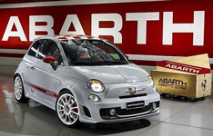 Abarth представит два тюнинг-пакета для Fiat 500