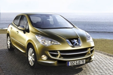Появилось изображение Peugeot 208