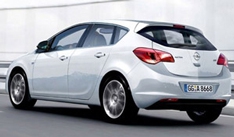 Появилось первое фото новой Opel Astra