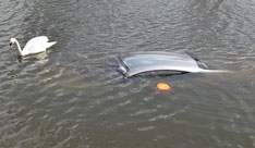 Британец утопил Bentley Continental GT