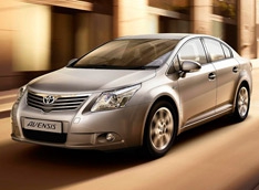 В России начались продажи обновленной Toyota Avensis
