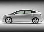 Toyota бьет гибридом по кризису