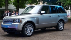Обновленный Range Rover приехал в Россию
