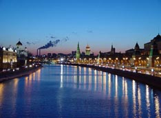 Под Москвой-рекой построят гаражи