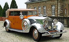 Коллекционный Rolls-Royce стал лотом
