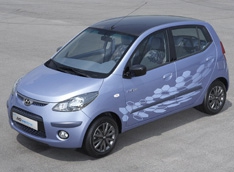 Hyundai i10 научился заряжаться от розетки