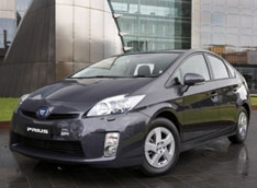 Prius стал автомобилем года
