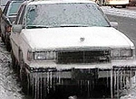 Замерзших водителей отпаивают чаем