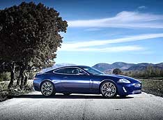Jaguar привезет горячее купе
