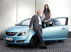 Opel приобрел женское лицо