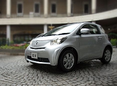Электрокар Toyota iQ готовится к мировой премьере