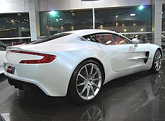 Aston Martin One-77 оказался в Дубае