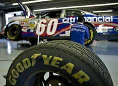 Шины Goodyear продолжат гонять в Nascar
