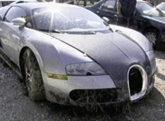 Мошенник утопил Bugatti Veyron