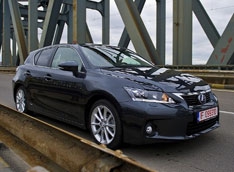 Lexus задумался над производными от CT200h