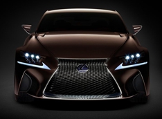 Lexus LF-CC идет в серию