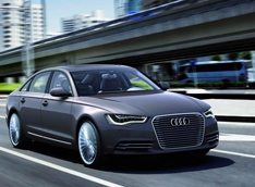 Audi планирует пополнение в семействе e-tron