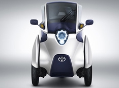 Toyota рассекретила компактный электромобиль i-ROAD