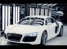 Audi показал процесс сборки R8