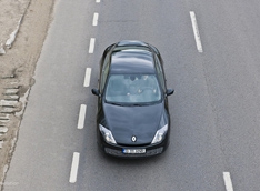 Новое поколение Renault Laguna станет 